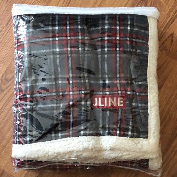 ULINE Bedding Uline Faux Lambs Wool Blanket Poshmark